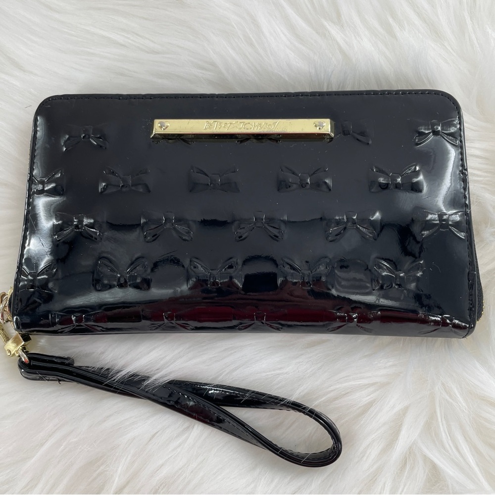 Betsy Johnson Patent Leather Zip Around Wallet Wristlet
